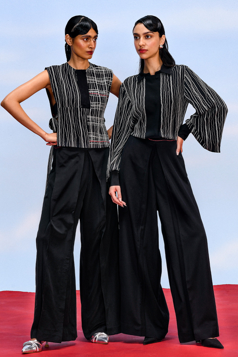 OPACITY PLEATED TROUSERS - BLACK