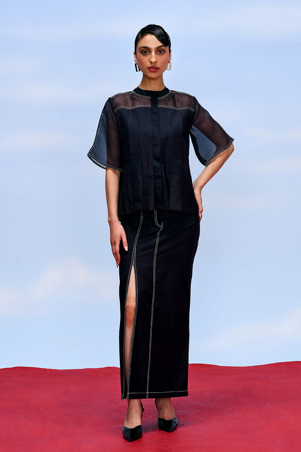 DEFORM TOP AND SKIRT SET