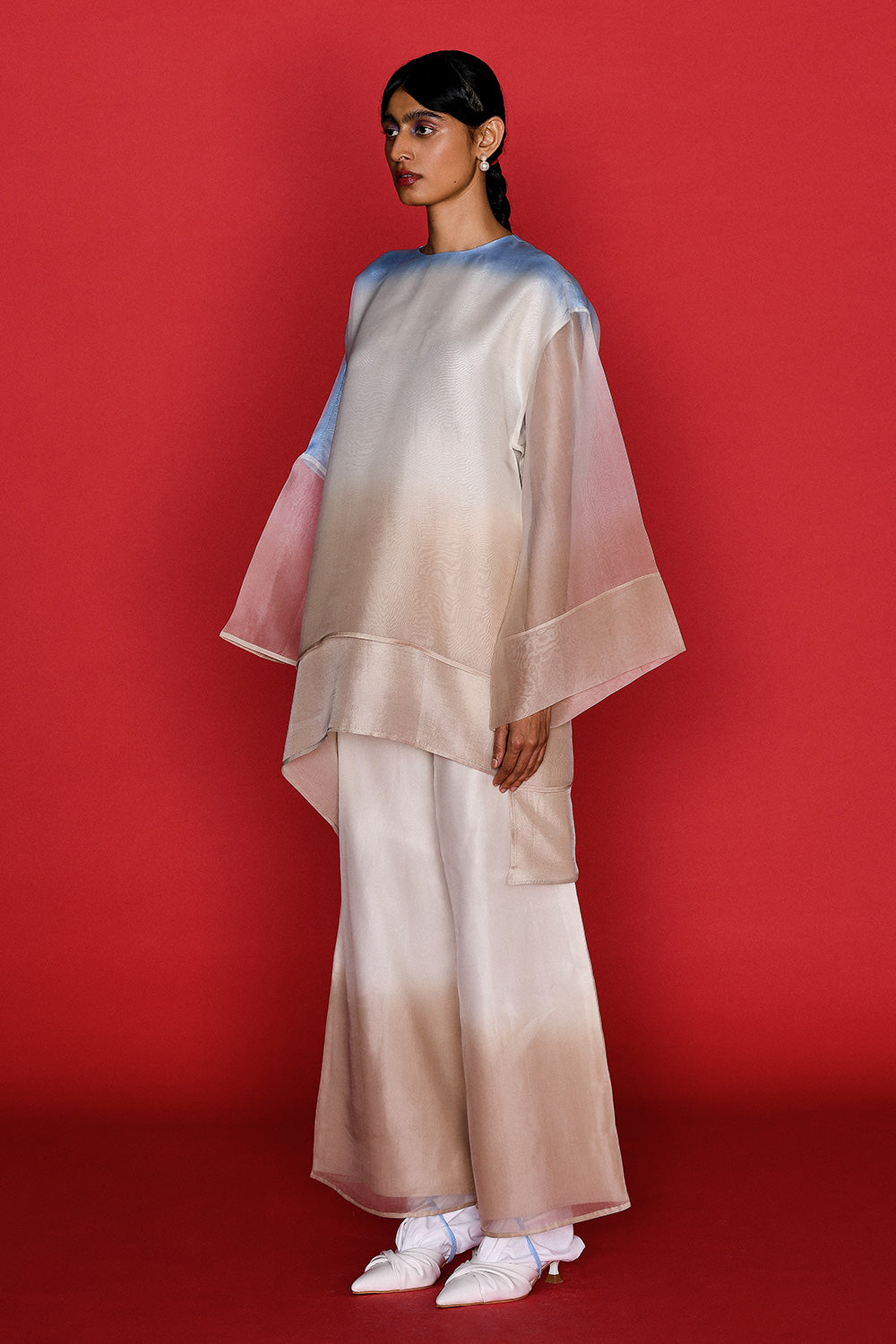 SKY AND SAND ANTI-FIT TOP