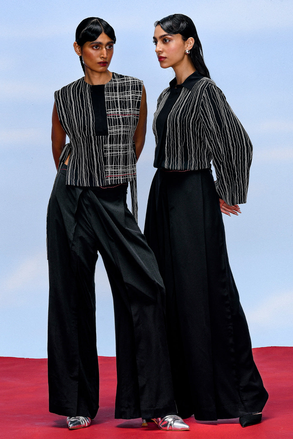 OPACITY PLEATED TROUSERS - BLACK