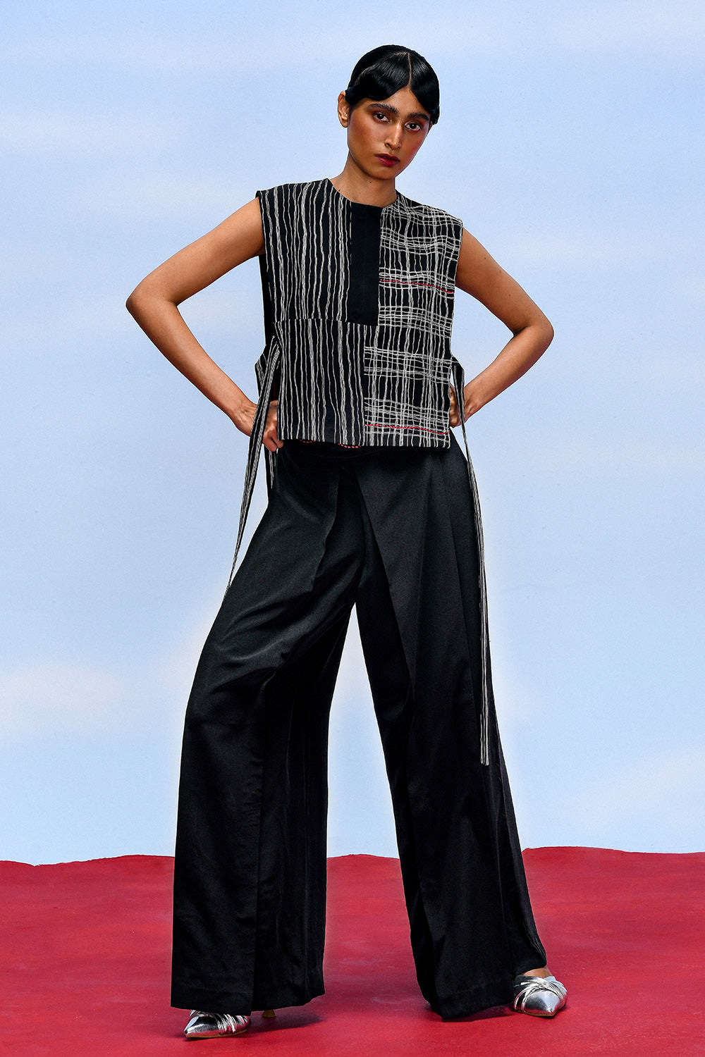 OPACITY PLEATED TROUSERS - BLACK