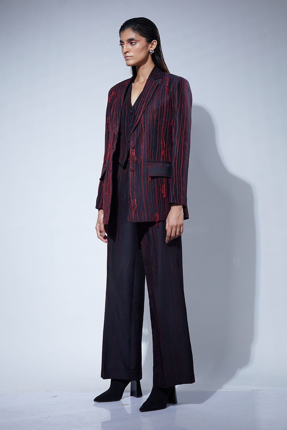 SYMMETRY STATEMENT BLAZER