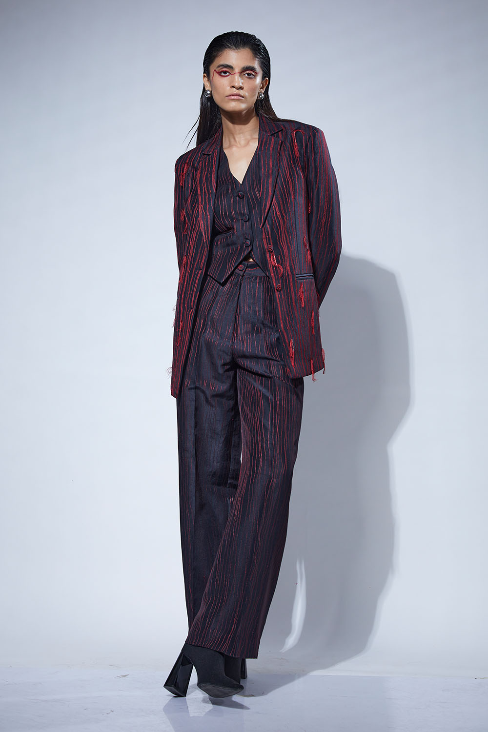 SYMMETRY STATEMENT BLAZER